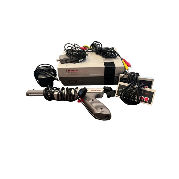 Nintendo Entertainment System Model NES-001 W/ 2 Controllers & Gun - Picture 2 of 13